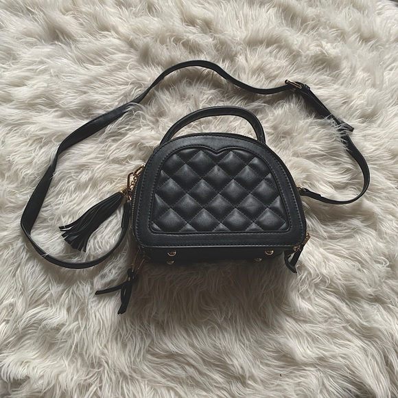 Black Purse - Picture 3 of 10